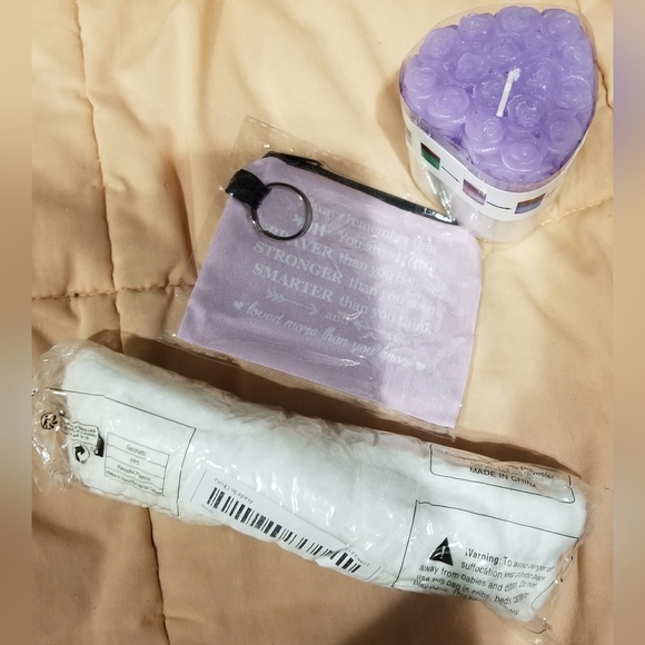 LED Rose Candle, Headband & Keychain Bundle Set - Picture 2 of 9